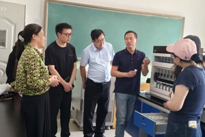 吃透新设备  练就硬本领 ——畜牧科技学院开展饲料质量检测新设备专项培训
